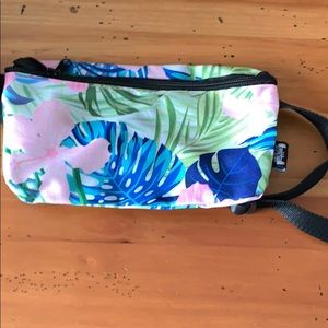 Barbella box fanny pack